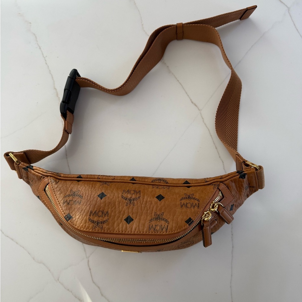 MCM Visetos Belt Bag - Picture 4 of 11